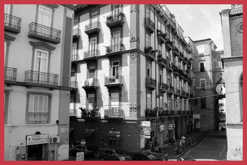 B&B La Storia Di Napoli Exterior foto