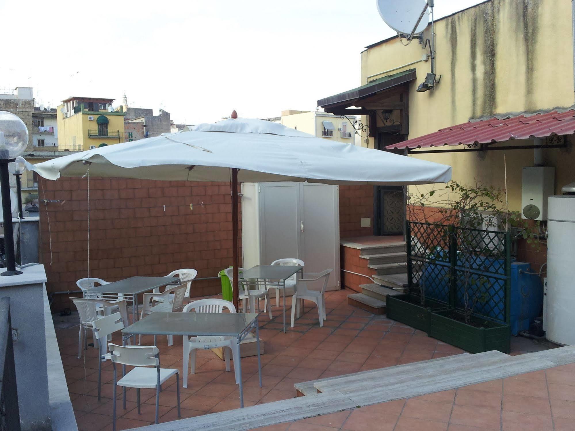 B&B La Storia Di Napoli Exterior foto